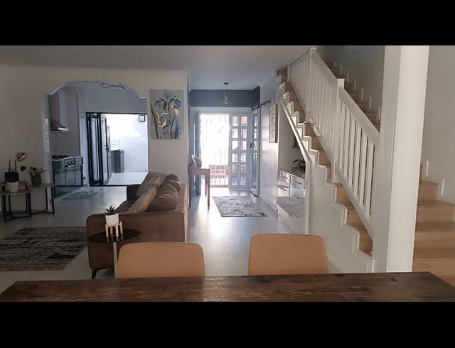 3 BEDROOM DUPLEX FOR SALE IN MALVERN